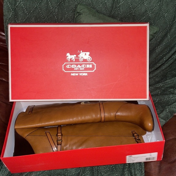 Adair Pebble Grain Leather COACH Boots - Saddle. Size 8.5 - Picture 9 of 10